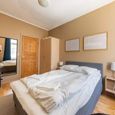 Apartment Spacious 4br Near Downtown & Ocean *