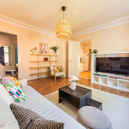 Spacious 4br Near Downtown & Ocean Leilighet Bergen