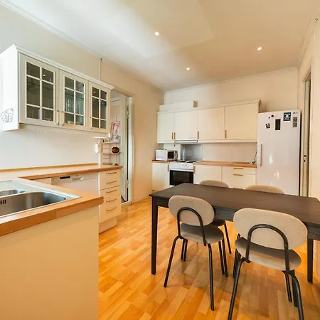 Spacious 4br Near Downtown & Ocean 卑爾根